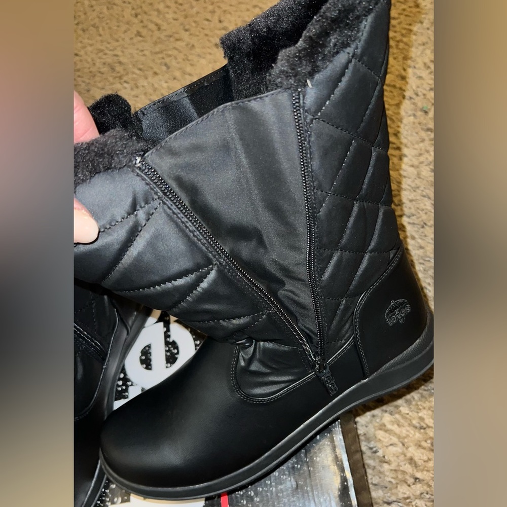 Tote’s waterproof woman’s Boots! - Picture 2 of 7